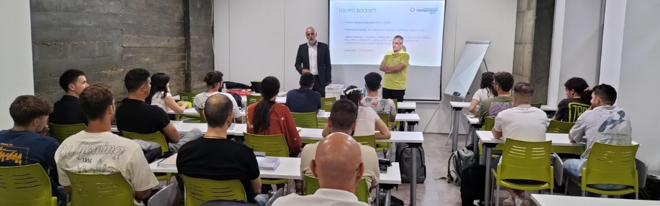 Los estudiantes de la 17ª promoción del Curso de Maquinista continúan con sus clases